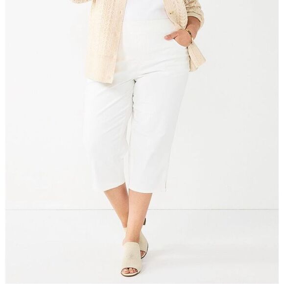NWT CROFT & BARROW Women’s Plus 22W Pull-on White Denim Capri Pants Mid Rise NEW - Picture 1 of 13
